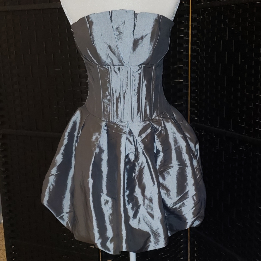 👗2 for $35👗Beautiful Silver gown